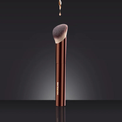 Hourglass-brocha de maquillaje de fibra suave, cepillo de base de brillo ambiental, diseño de moda de cabello